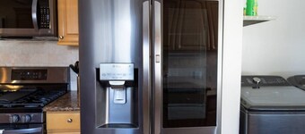 NORTH HOLLYWOOD GEM: 2BR HOME w/ PRIVATE HOT TUB, PATIO/YARD & EV CHARGER p42