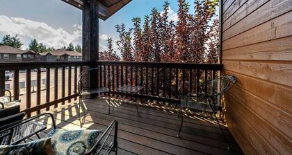 Buffalo Valley Condo: Decks, Lots of Space, 1-car garage
