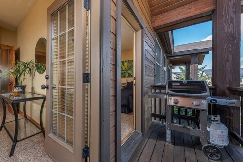 Buffalo Valley Condo: Decks, Lots of Space, 1-car garage