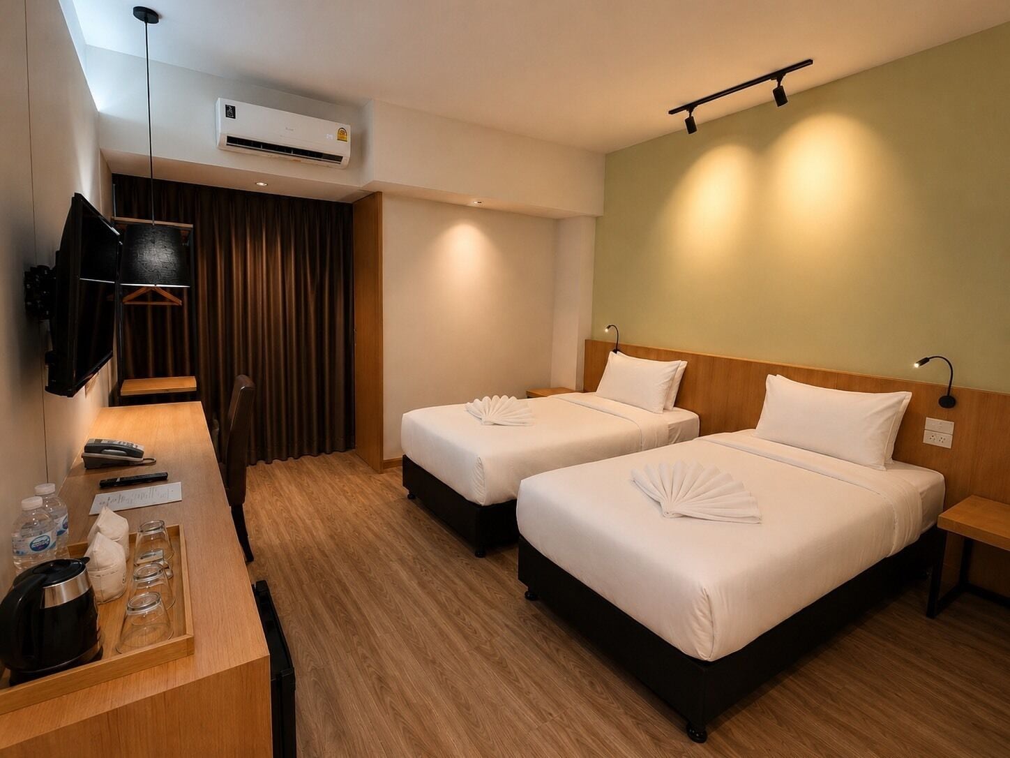 Camera Standard con 2 letti singoli | Una scrivania, Wi-Fi gratuito, lenzuola