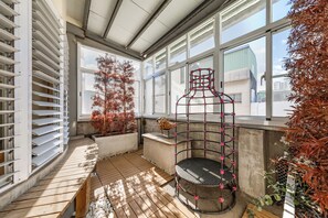 Deluxe Room, Jetted Tub | Terrace/patio - Tainan Weshare Hotel (Tainan)