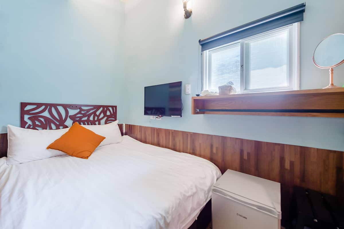 Small Double Room | Living area