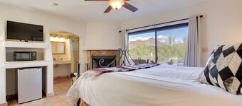 Patio w/ Views: âEl Encantoâ at Full Circle Ranch!