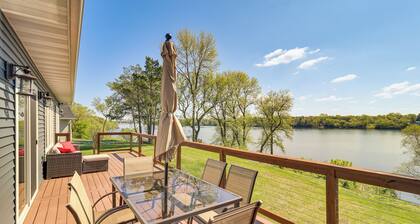 Spacious 6BR Lake Victoria Retreat w/ Private Dock