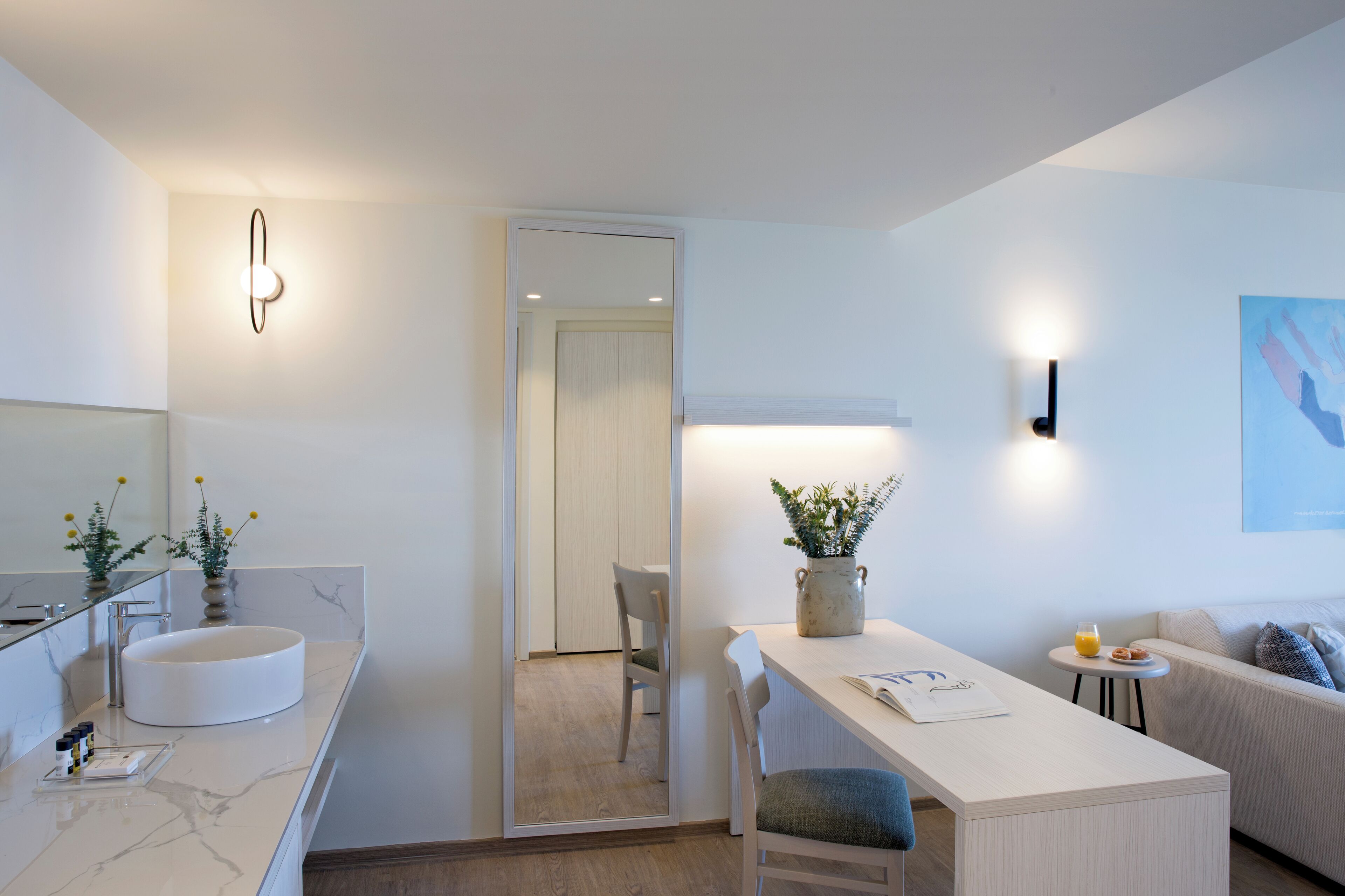 family room, 1 bedroom, pool view | 1 bedroom, in-room safe, desk, laptop workspace