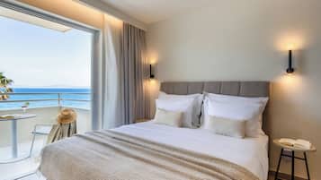 Junior Suite Sea View | In-room safe, desk, laptop workspace, blackout curtains