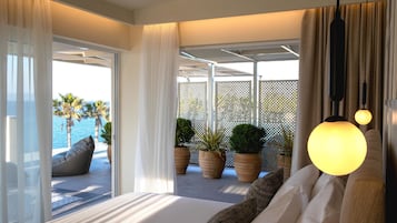 Loft Junior Suite Sea View | Coffres-forts dans les chambres, bureau