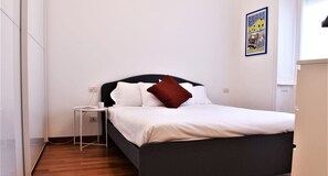 2 chambres, fer et planche à repasser, Wi-Fi, literie fournie