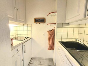 Fridge, microwave, stovetop, dishwasher - Divisible studio 4 people at the foot of the slopes in Plagne Villages (La Plagne-Tarentaise)