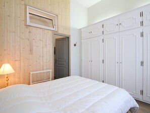 2 Schlafzimmer, Reisekinderbett, kostenloses WLAN