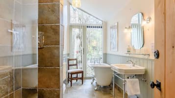 Bathtub, hair dryer
