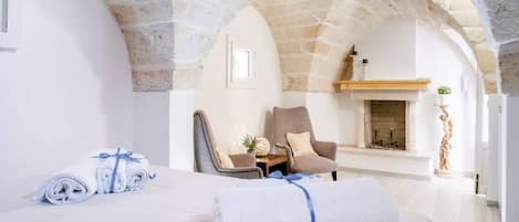 2 Schlafzimmer, Bügeleisen/Bügelbrett, Bettwäsche