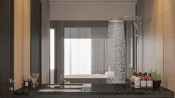 Superior King 2 Bedroom | Bathroom | Free toiletries, hair dryer, electronic bidet, towels