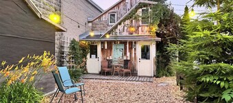 A City Cottage in the heart of Sturgeon Bay