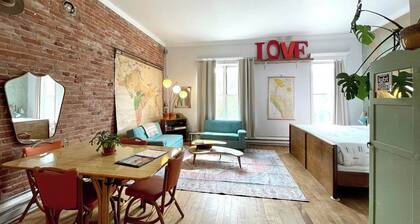 City Apartment | In the heart of historic downtown
