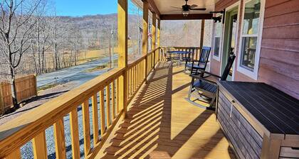Escape to Windy Mountain Dreams in Todd, NC—a cozy chalet for 8 with stunning views!