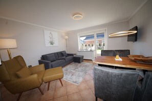 Appartement Exclusif, salle de bains privée | Bar lounge
