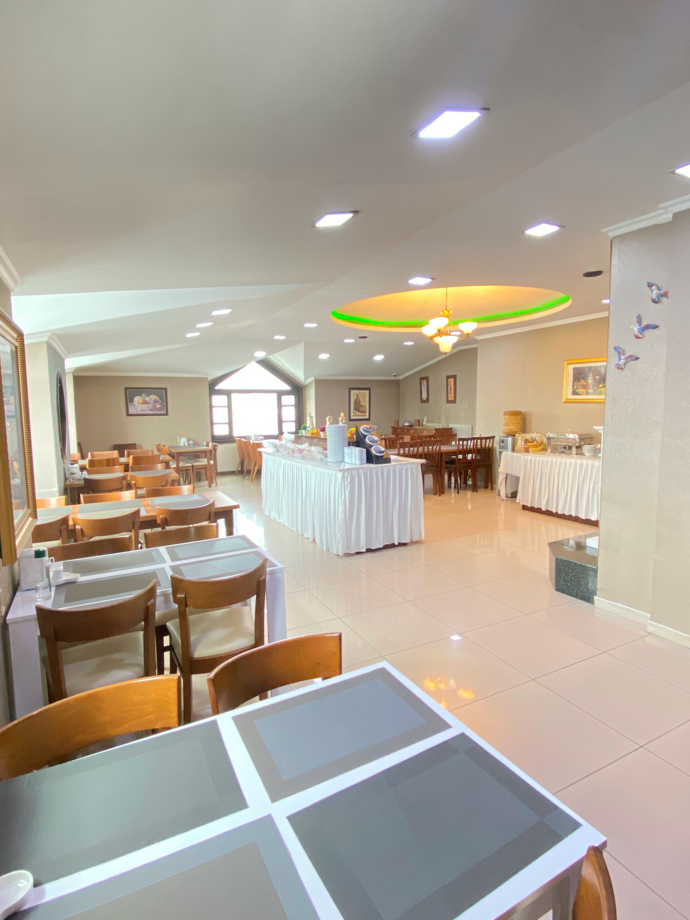 breakfast and dinner served, turkish cuisine