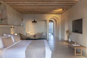 NOS Junior Suite with sea view & plunge pool | Minibar, in-room safe, blackout drapes, soundproofing - NOS Hotel & Villas (Sifnos)