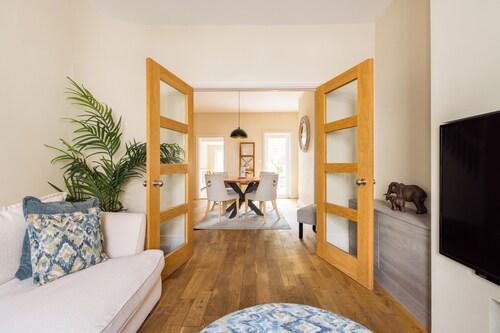 Salisbury Residences by Charles Hope