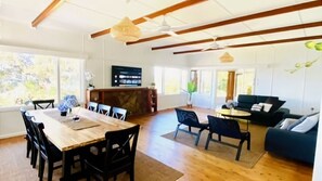 Dining - Top of the World - ocean views (Sunshine Bay)
