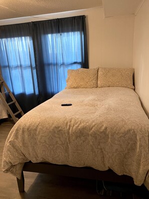 1 bedroom, travel crib, free WiFi, bed sheets