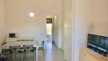 30-Zoll-Fernseher mit Kabelempfang