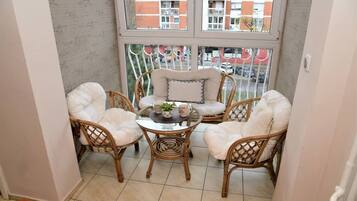 Apartemen, 1 Tempat Tidur King | Balkon