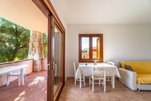 Panoramic Apartment | Terrace/patio