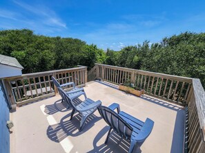 Property grounds - SHIP CO - Oceanside 5 BR home w/ Private Pool & Hot Tub (Southern Shores)