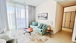 Căn hộ (1 Bedroom) | Khu phòng khách | TV plasma 1-cm có truyền hình vệ tinh, TV 