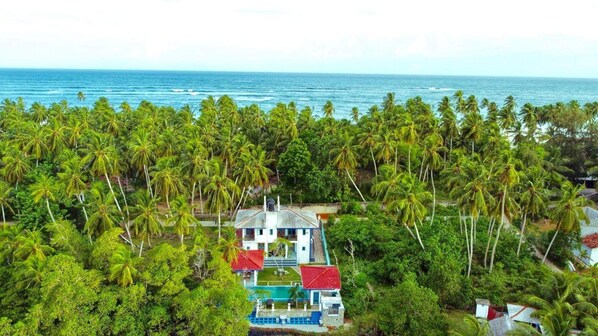 Villa | Exterior - Charming Villa With Pool, Near Beach, Sri Lanka (Kahandamodara)