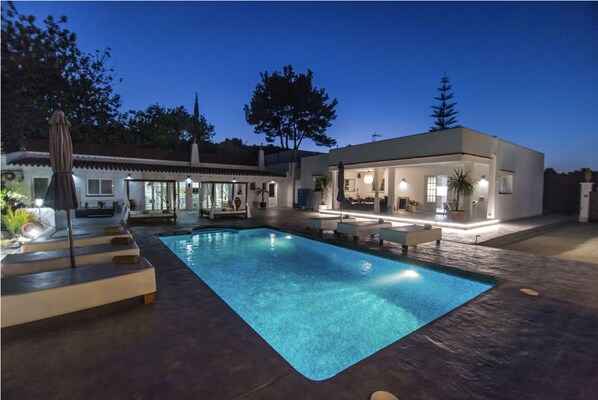 Pool - Villa near Ibiza Town Sleeps 10 (Ibiza)