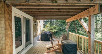 Waterfront, Luxury, Spacious home in Freeport!
