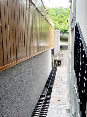 Enceinte de l’hébergement