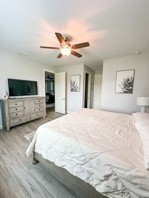 3 bedrooms, iron/ironing board, travel cot, WiFi