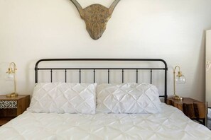 4 dormitorios, tabla de planchar con plancha, wifi y ropa de cama