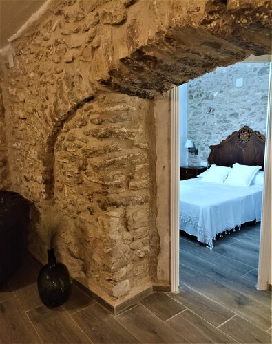 Rural tourist apartment with spa area. Main Square. PB. Sant Jordi