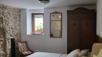 2 bedrooms, WiFi, wheelchair access