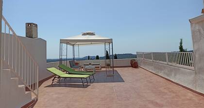 Rural tourist apartment with spa area. Main Square. PB. Sant Jordi