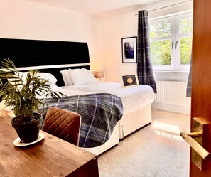 Appartement panoramique, salle de bain privée, vue sur le jardin | 2 chambres