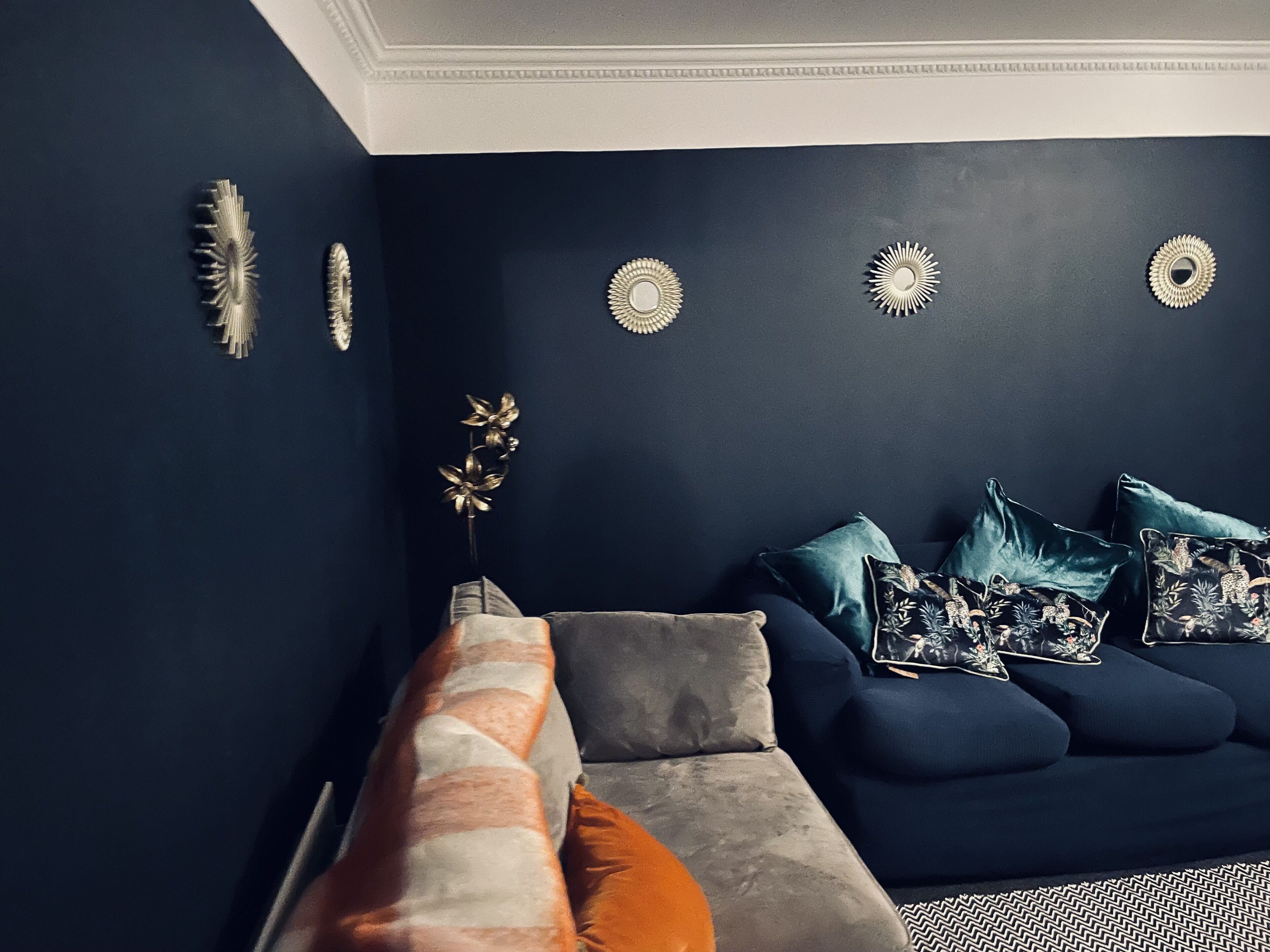 Panorama appartement, privébadkamer, uitzicht op tuin | Lounge