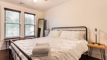 3 camere, Wi-Fi (a pagamento), lenzuola