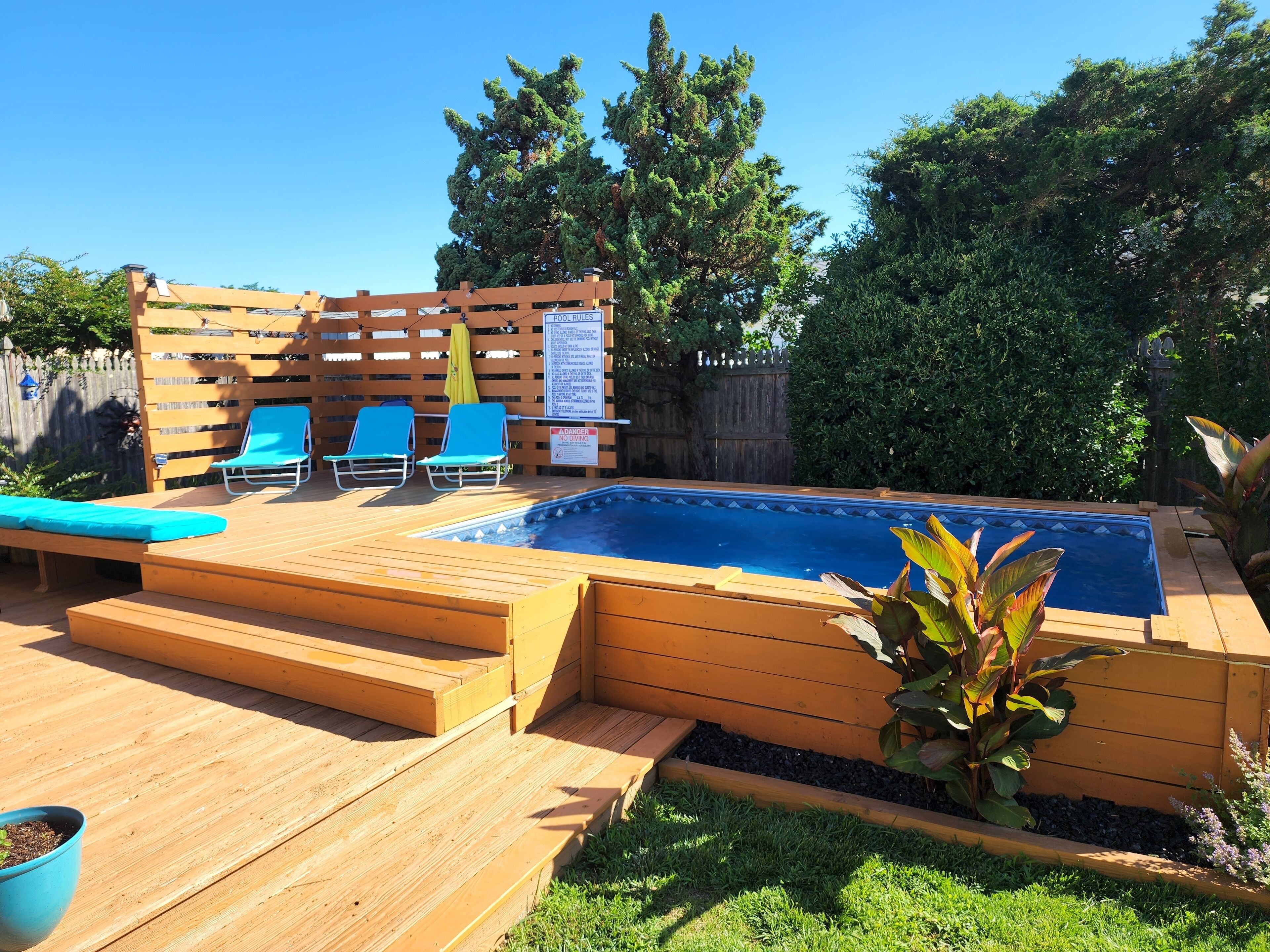 Relax on the beach or refresh in the pool.