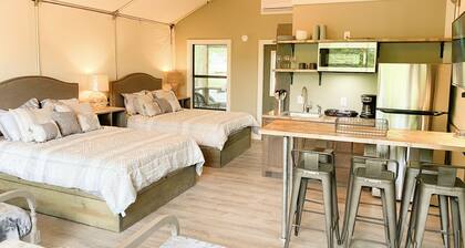 4 Son's Geronimo - Birdhouse Cabin