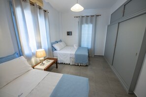 2 chambres, fer et planche à repasser, Wi-Fi gratuit, draps fournis
