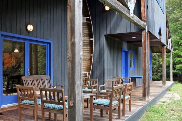 تناول الطعام بالخارج