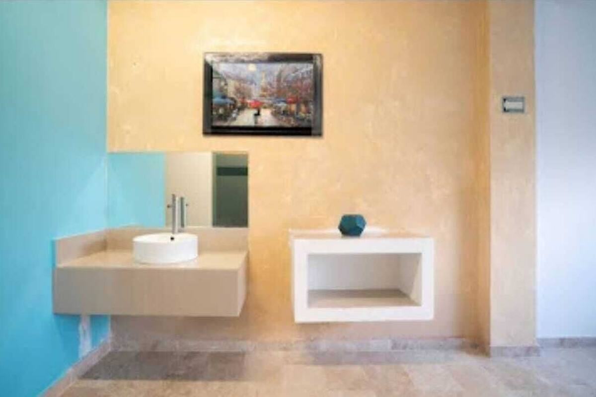 standard room | bathroom