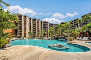 Outdoor pool - Kaanapali Shores 404 Remodeled OceanFront 2BR AC Pool (Lahaina)