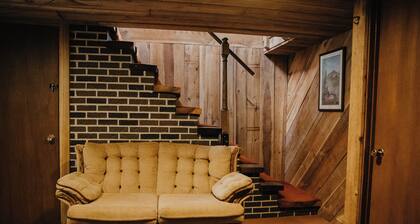 A-Frame-Away cozy secluded cabin minutes from 7Springs